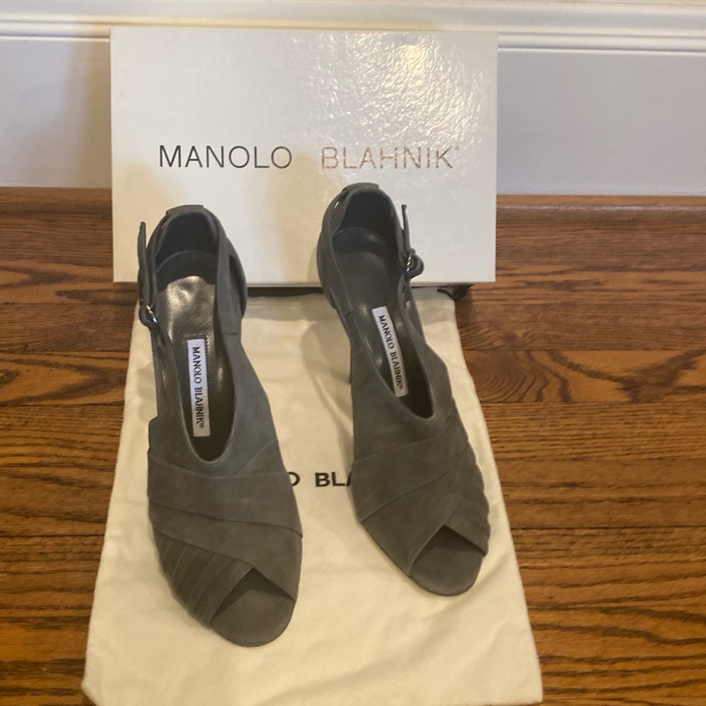 Manolo Blahnik grey suede women’s heels. New with box and bag. Never worn Sz 41